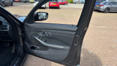 BMW 3 Series 320i M Sport 4dr Step Auto [Pro Pack] Petrol Saloon